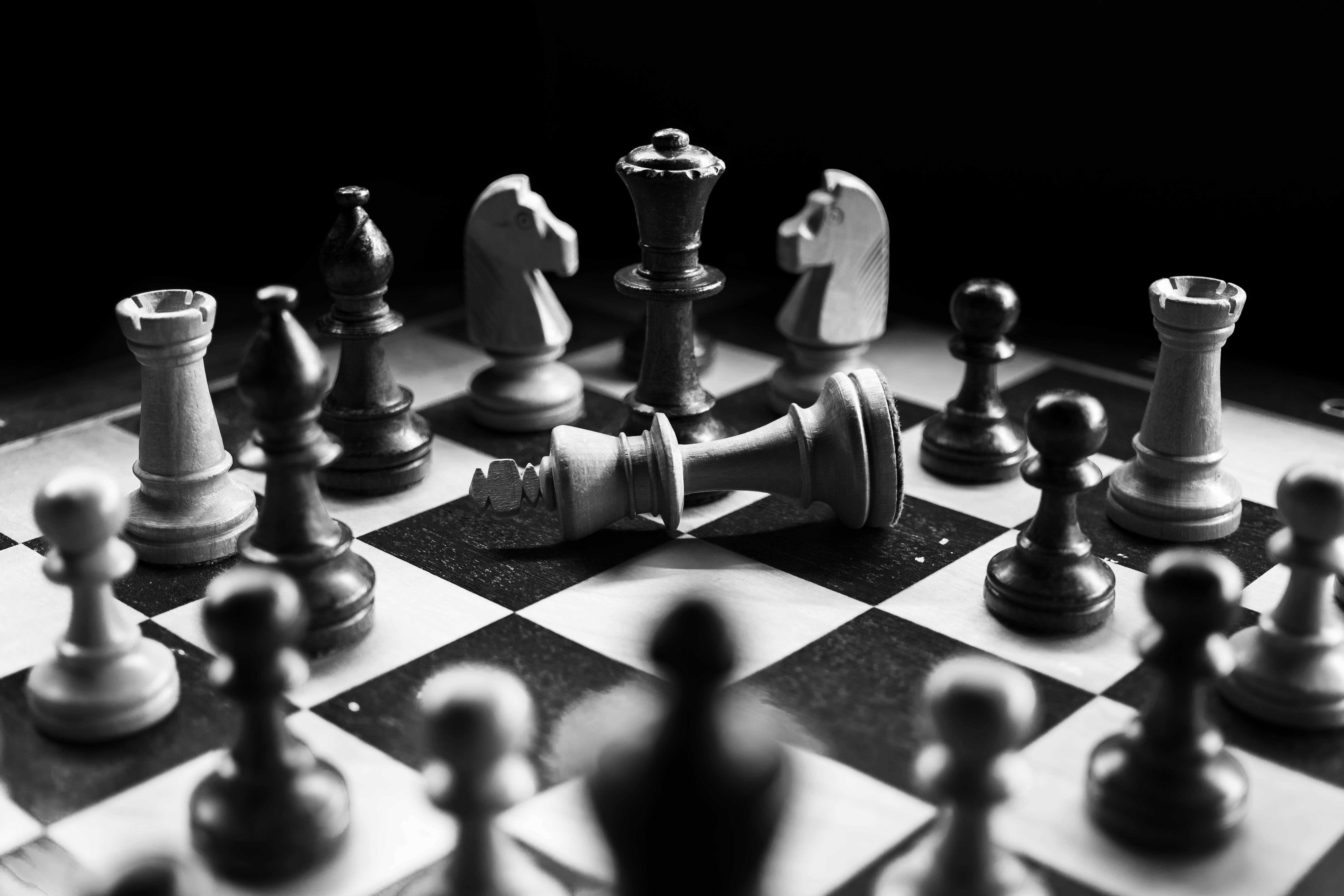 How to Choose the Best Chess Set in the UK – A 2025 Guide by Chessmaze