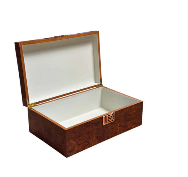 Walnut Burlroot Chess Box – Holds Pieces with Up to 6" King - CHESSMAZE STORE UK